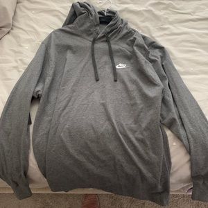 Nike pull over NWT